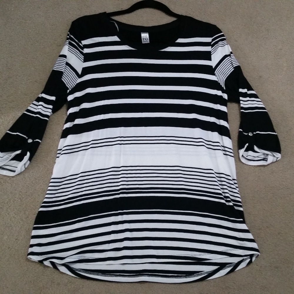Thomas & Olivia Black and White Tunic Top